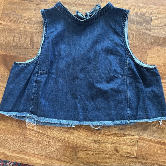 Pilcro Sleeveless Denim Cropped Tank - Picture 4 of 5